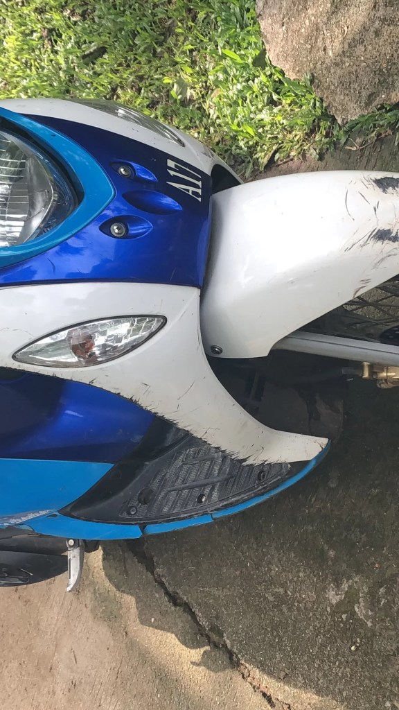 My scooter, hired in Pai. It's a Suzuki Jelato 125i