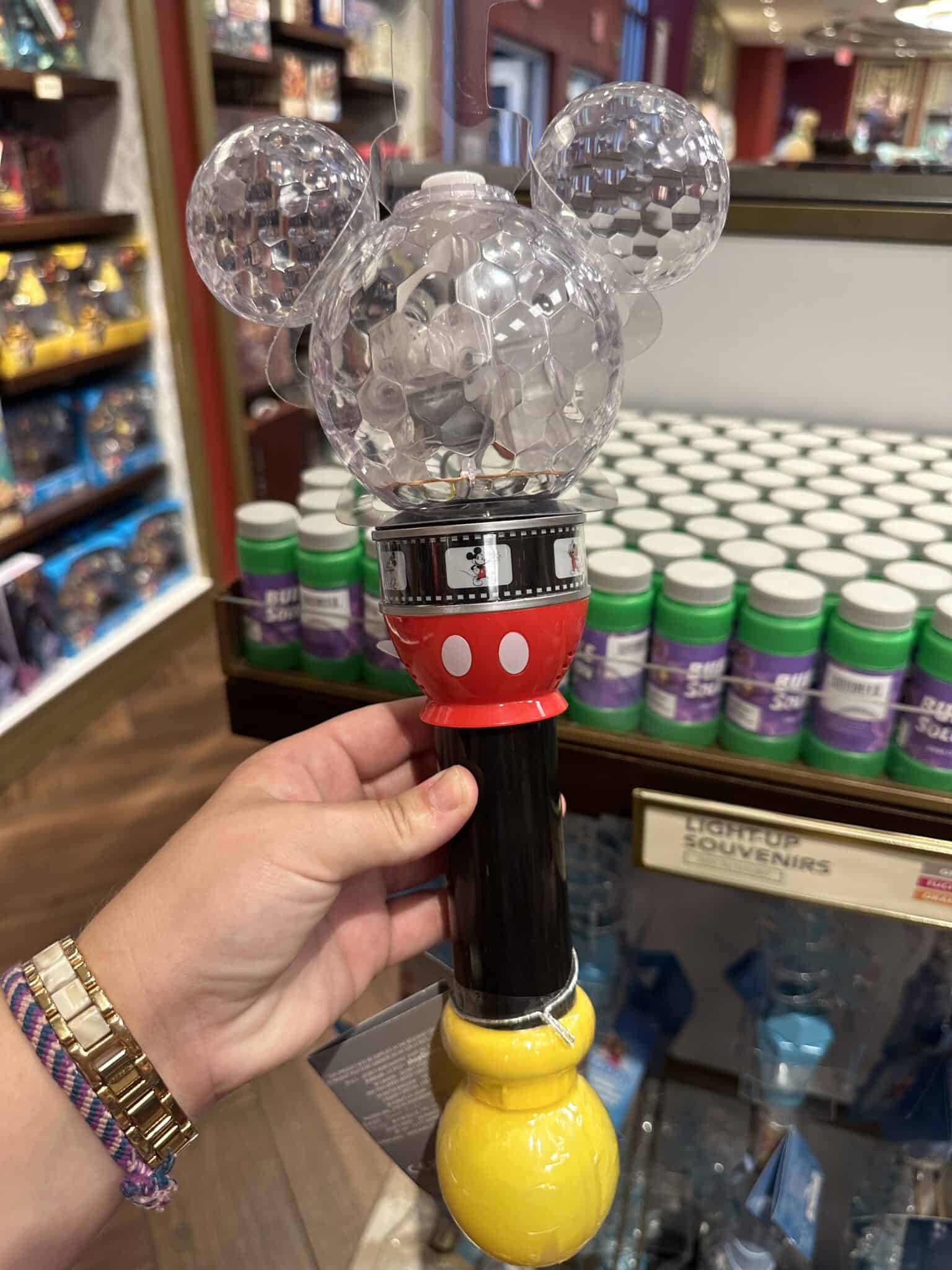 Your Guide to Disney Bubble Wands and Light Up Toys (Photos+Prices ...