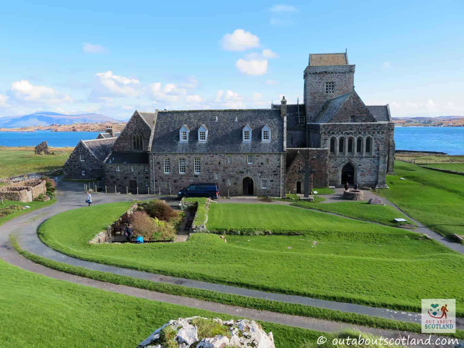 Iona Abbey - Isle Of Iona: Complete Visitor Guide | Out About Scotland