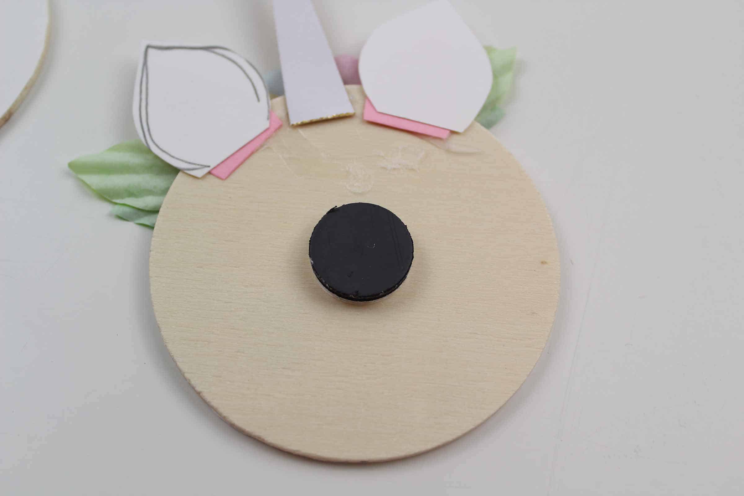 gluing magnet to unicorn craft