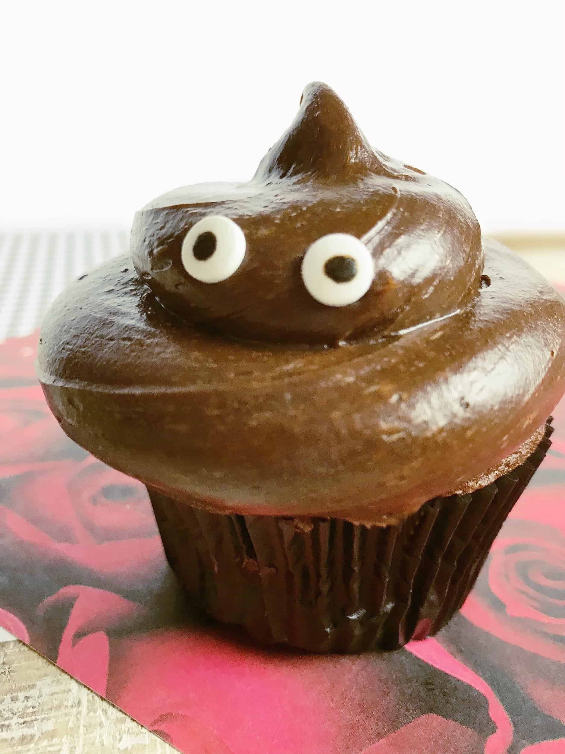 valentines day poop emoji cupcake