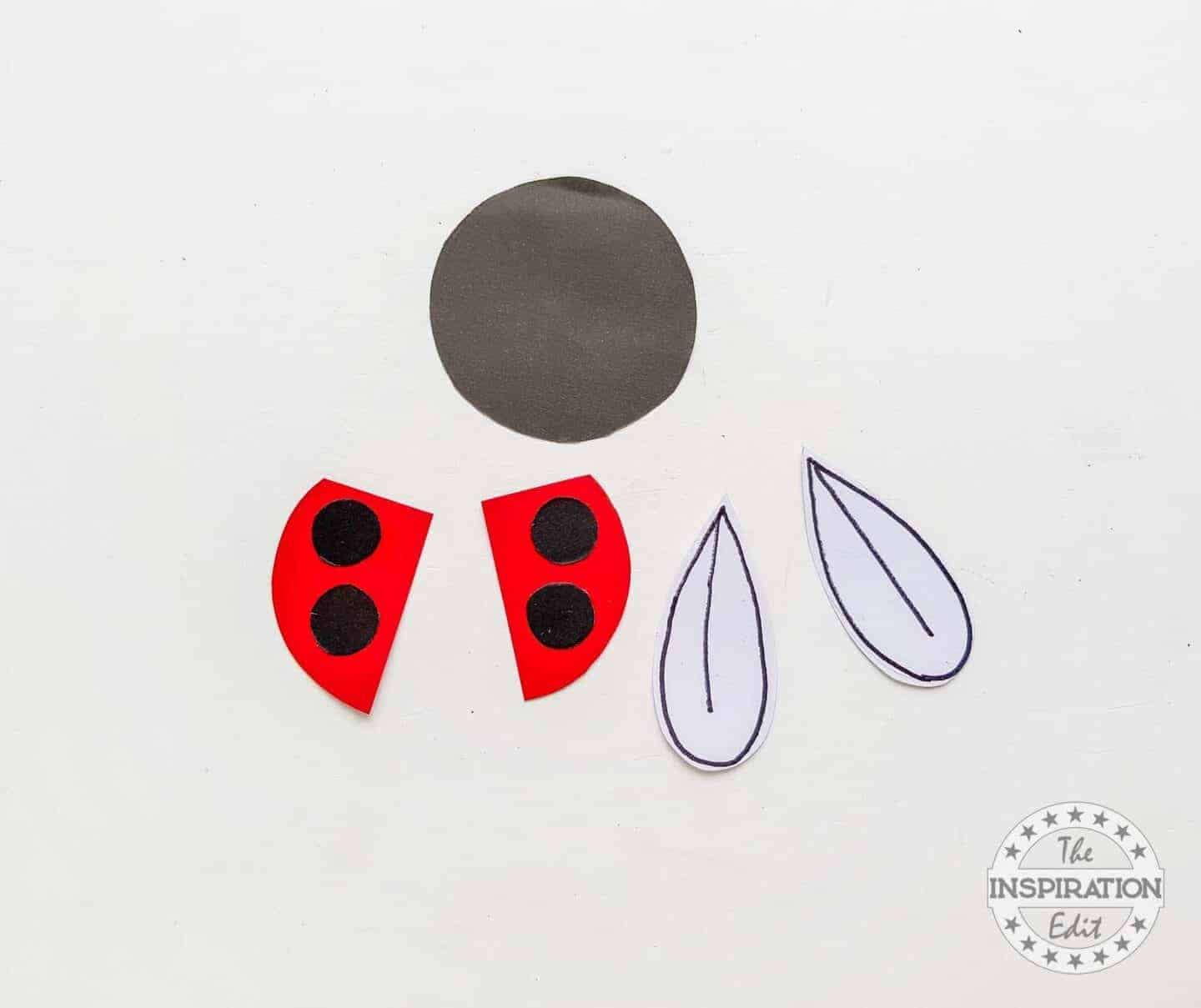 How to Make a Ladybug Corner Bookmark · The Inspiration Edit