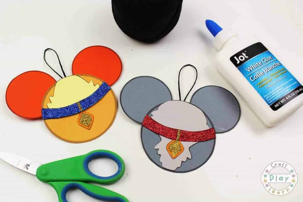 How to Make This Lady and the Tramp Ornament Craft.