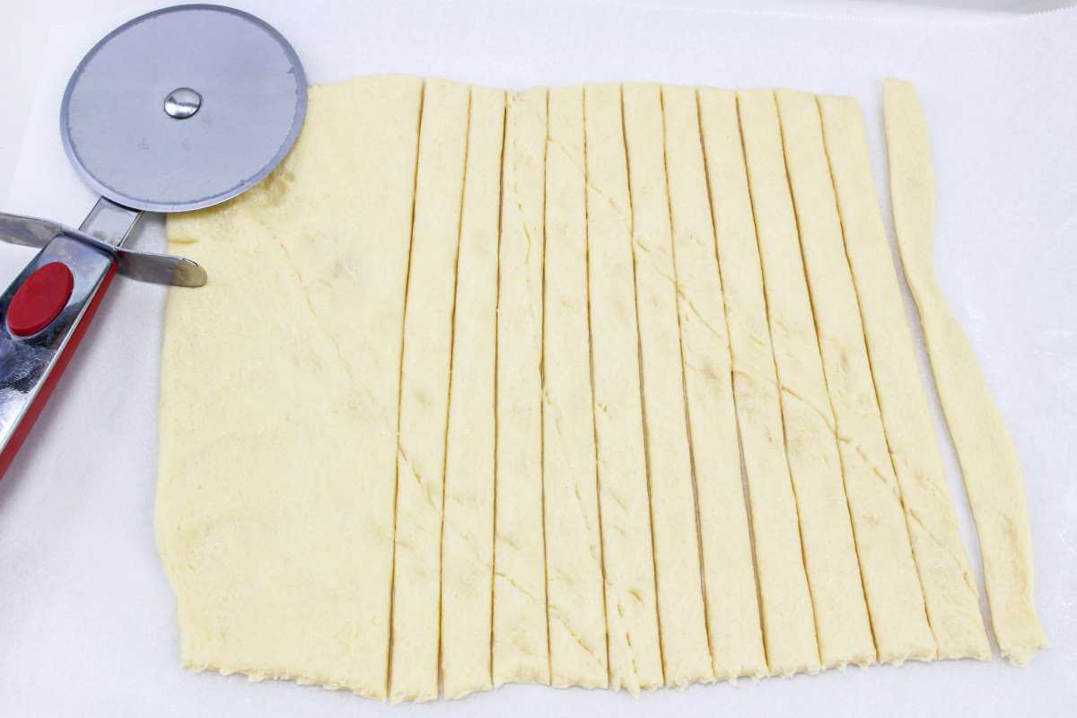 Crescent rolls strips.