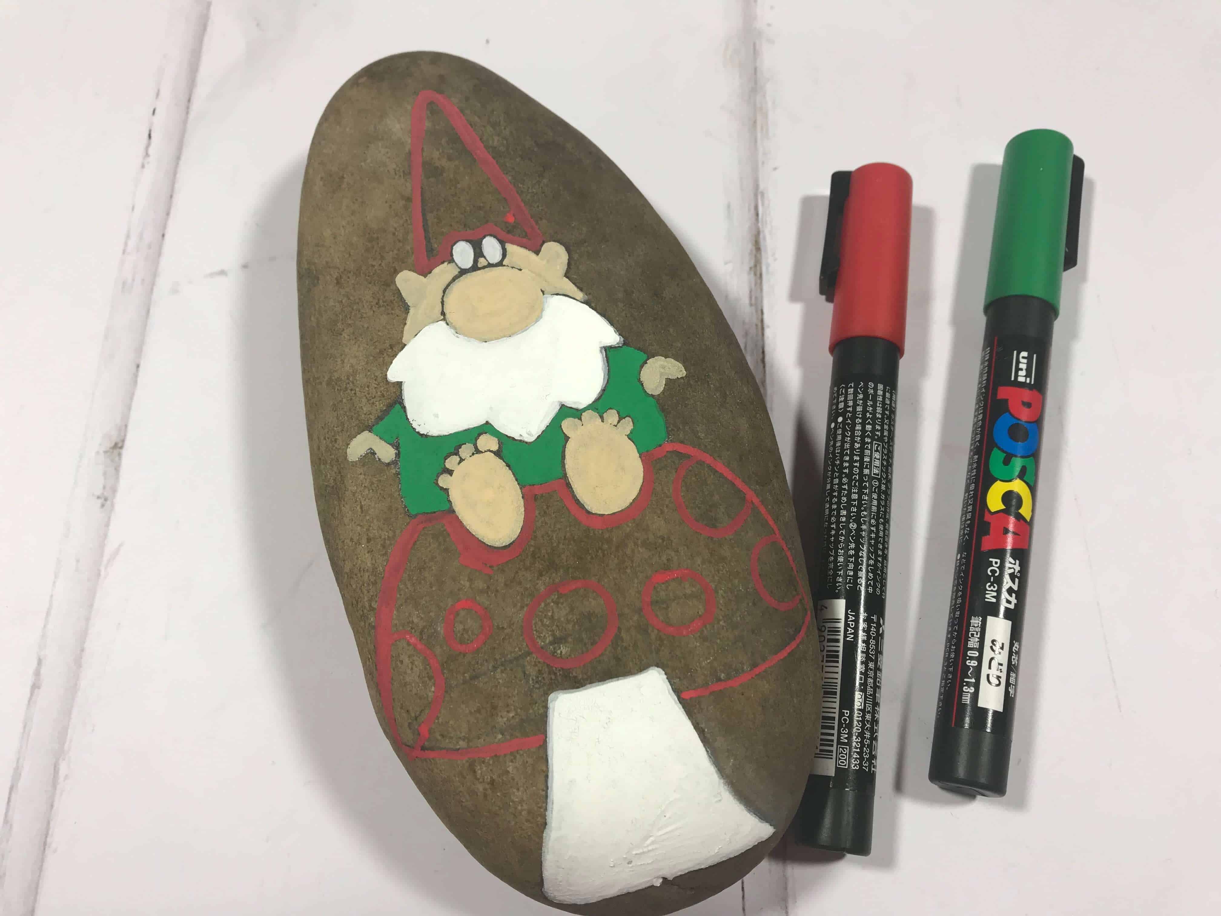 painting a garden gnome