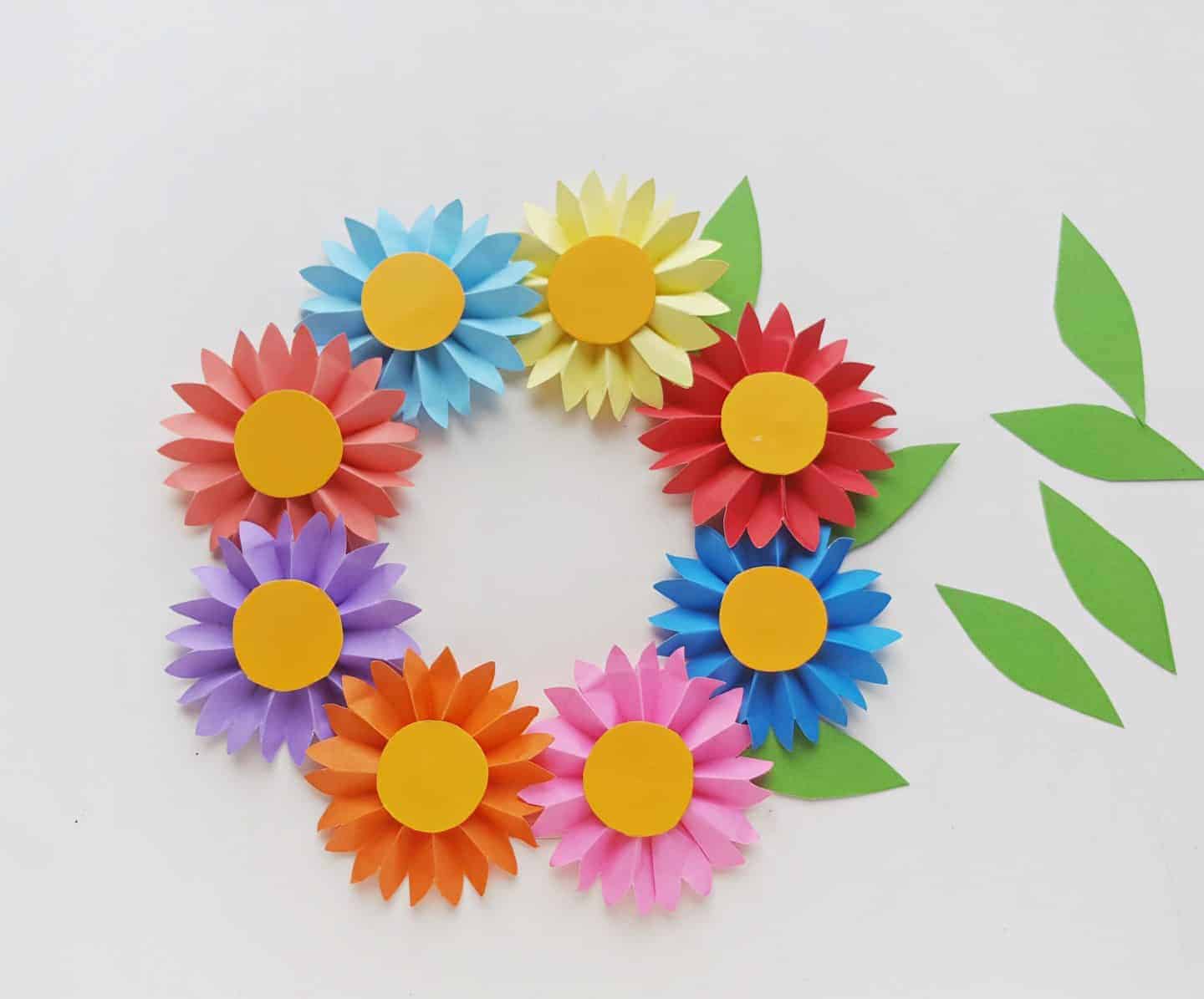 paper wreath craft
