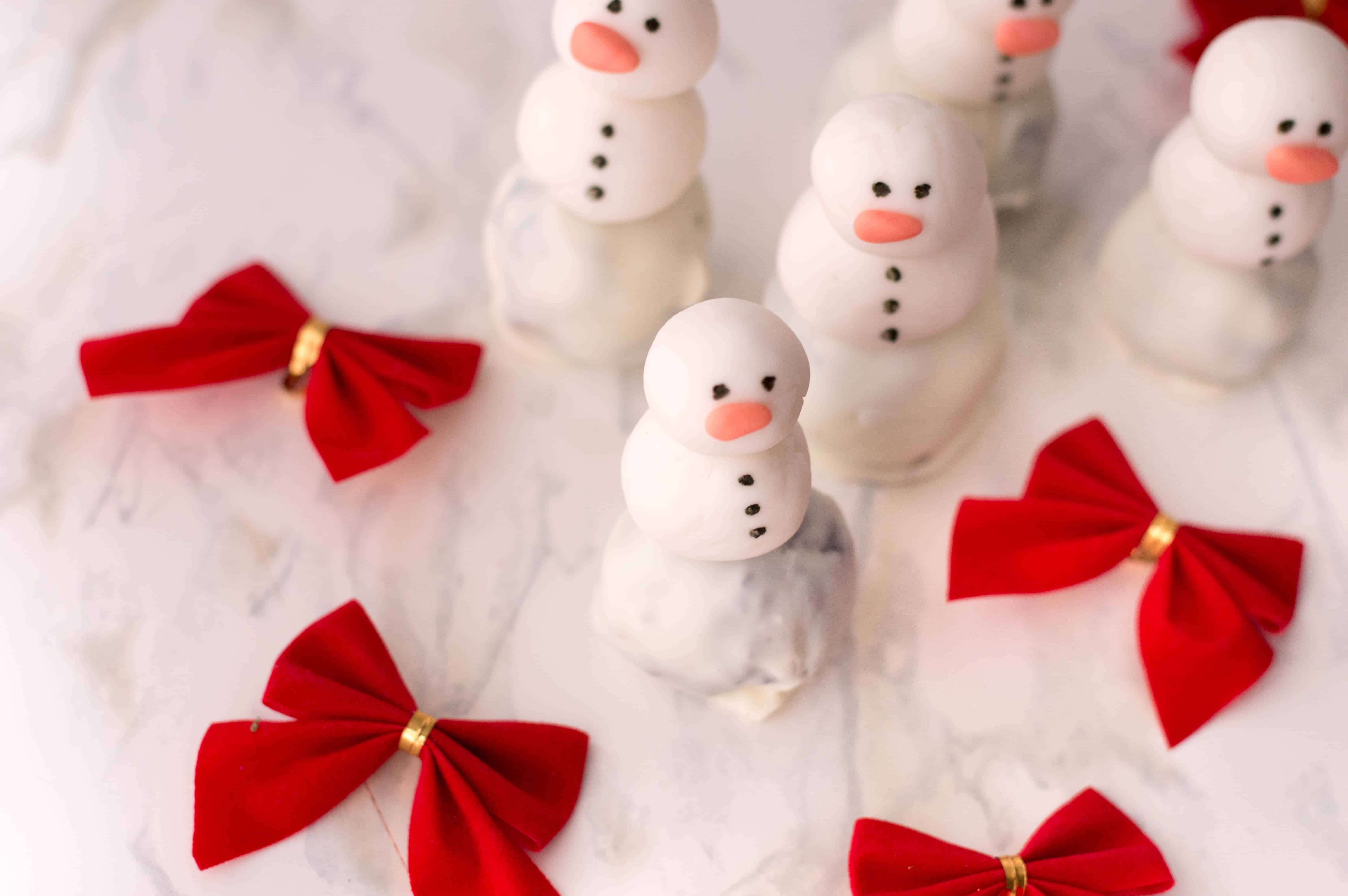 Snowman Oreo Balls