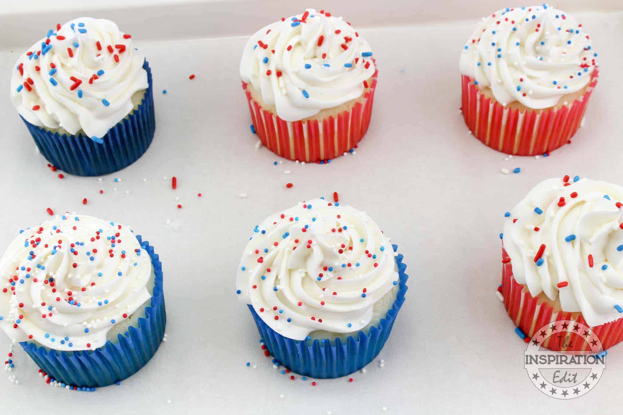 Decorated cupcakes.