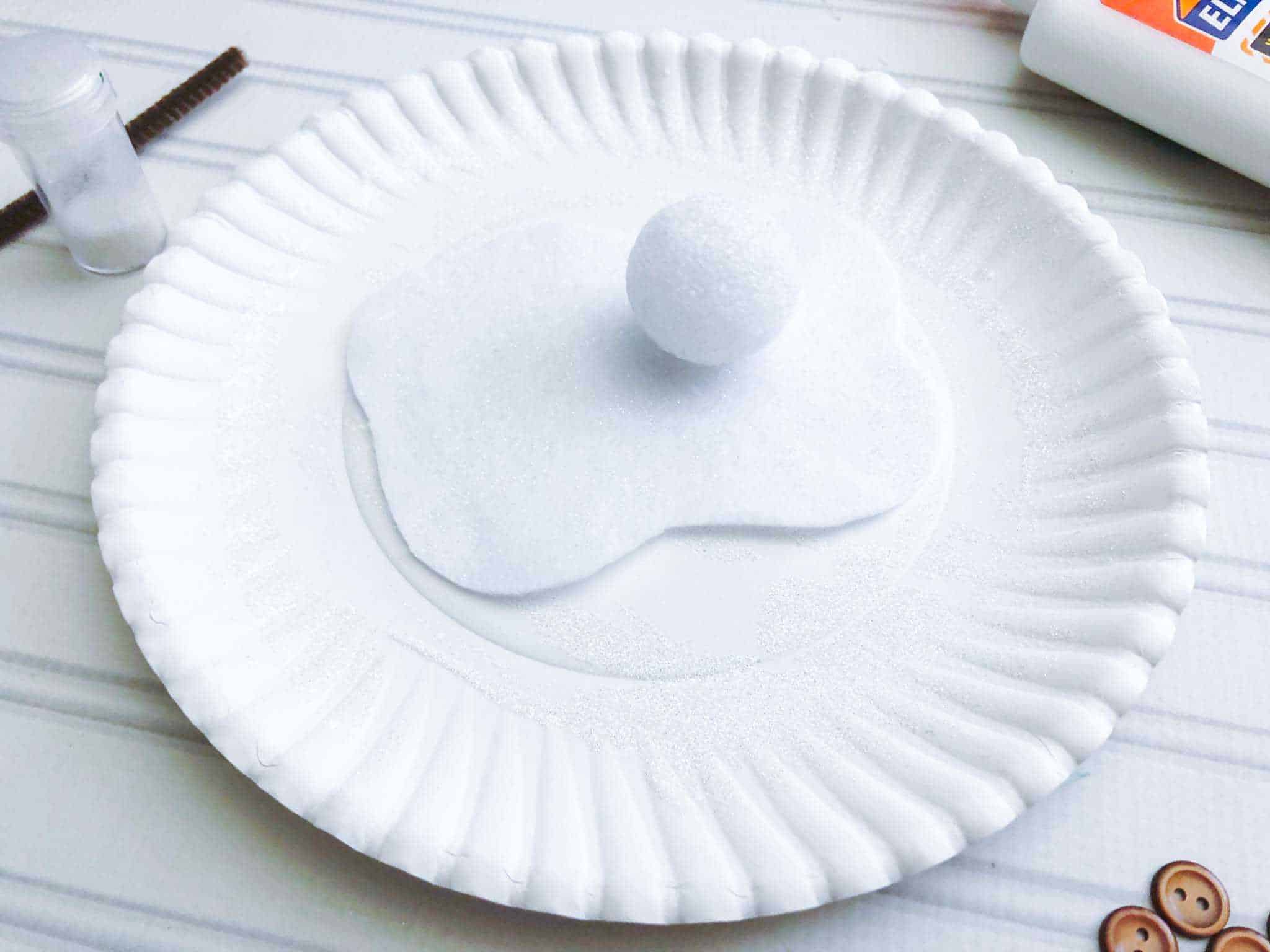 Paper Plate Snowman Craft.