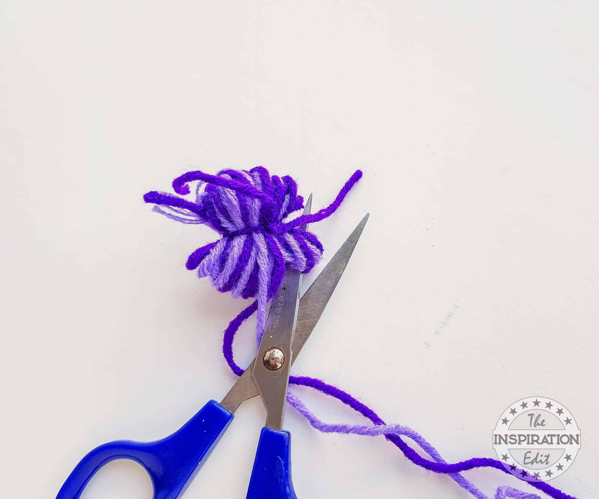 How to Make a Pom Pom Craft.