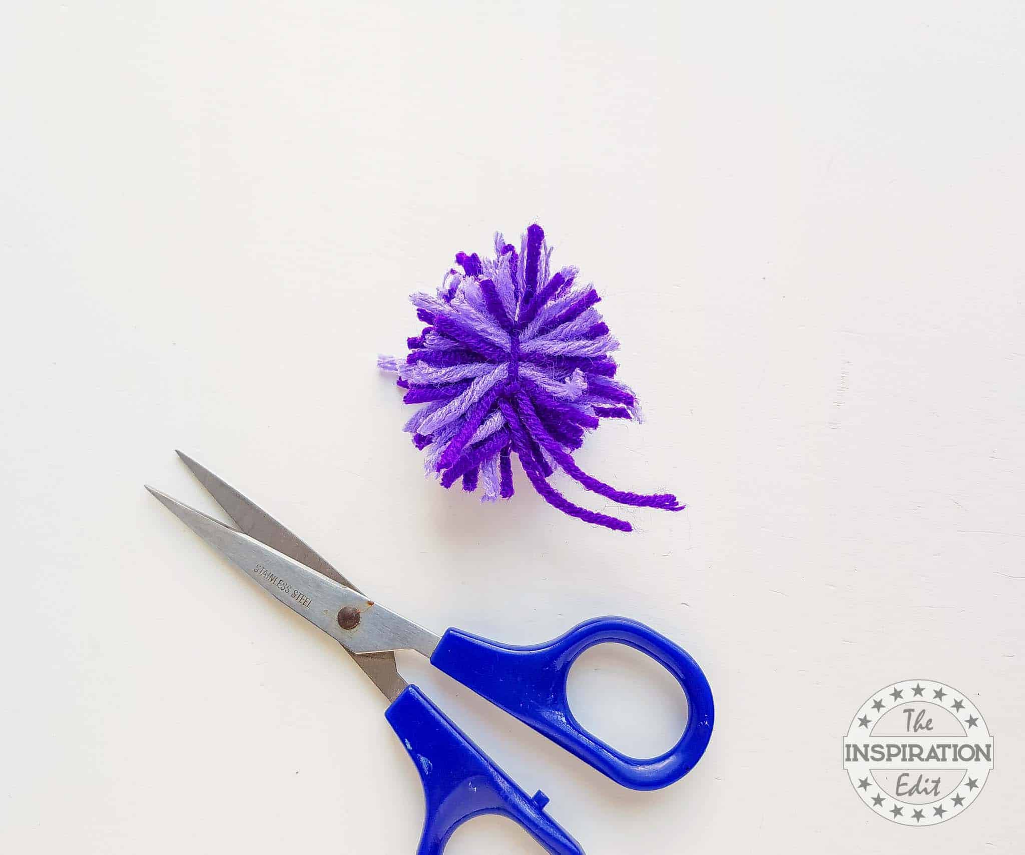 How to Make a Pom Pom Craft.