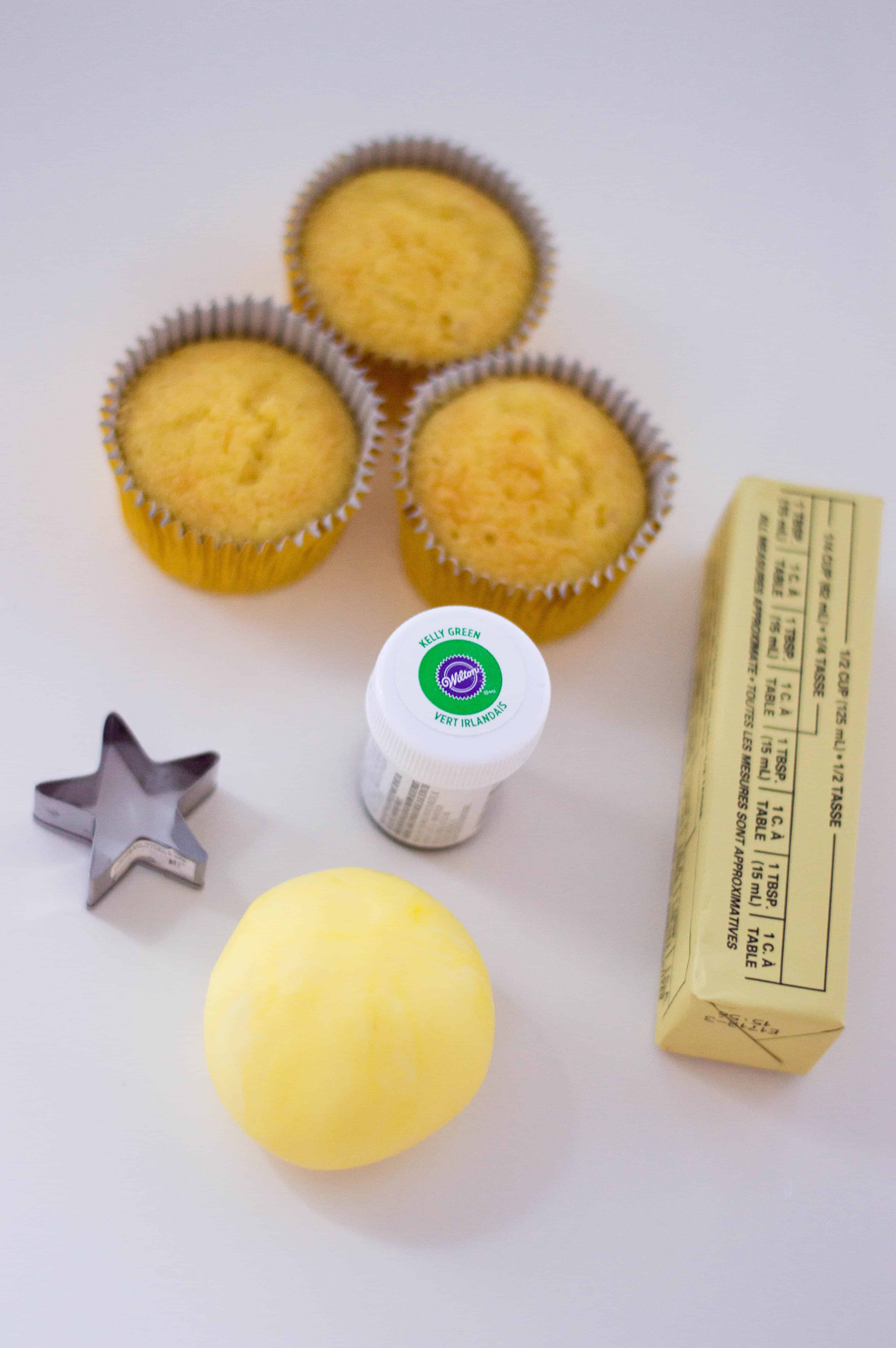 Christmas Tree Cupcakes Supplies.