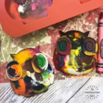 DIY Crayons Owl.