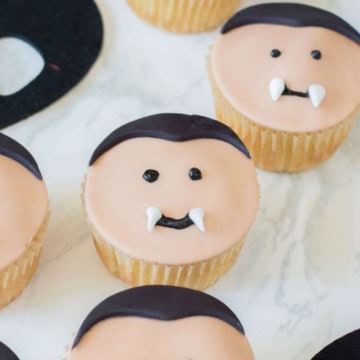 Blood Sucking Vampire Cupcakes.