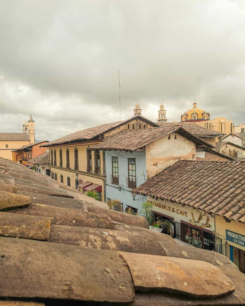 A view from above on the roof.