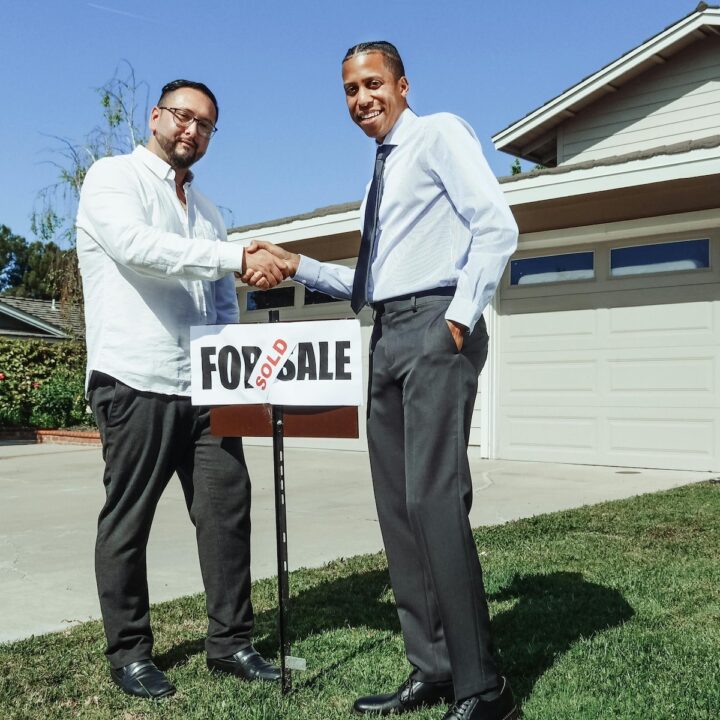 Sell Fast And Avoid Hassles in selling your home.