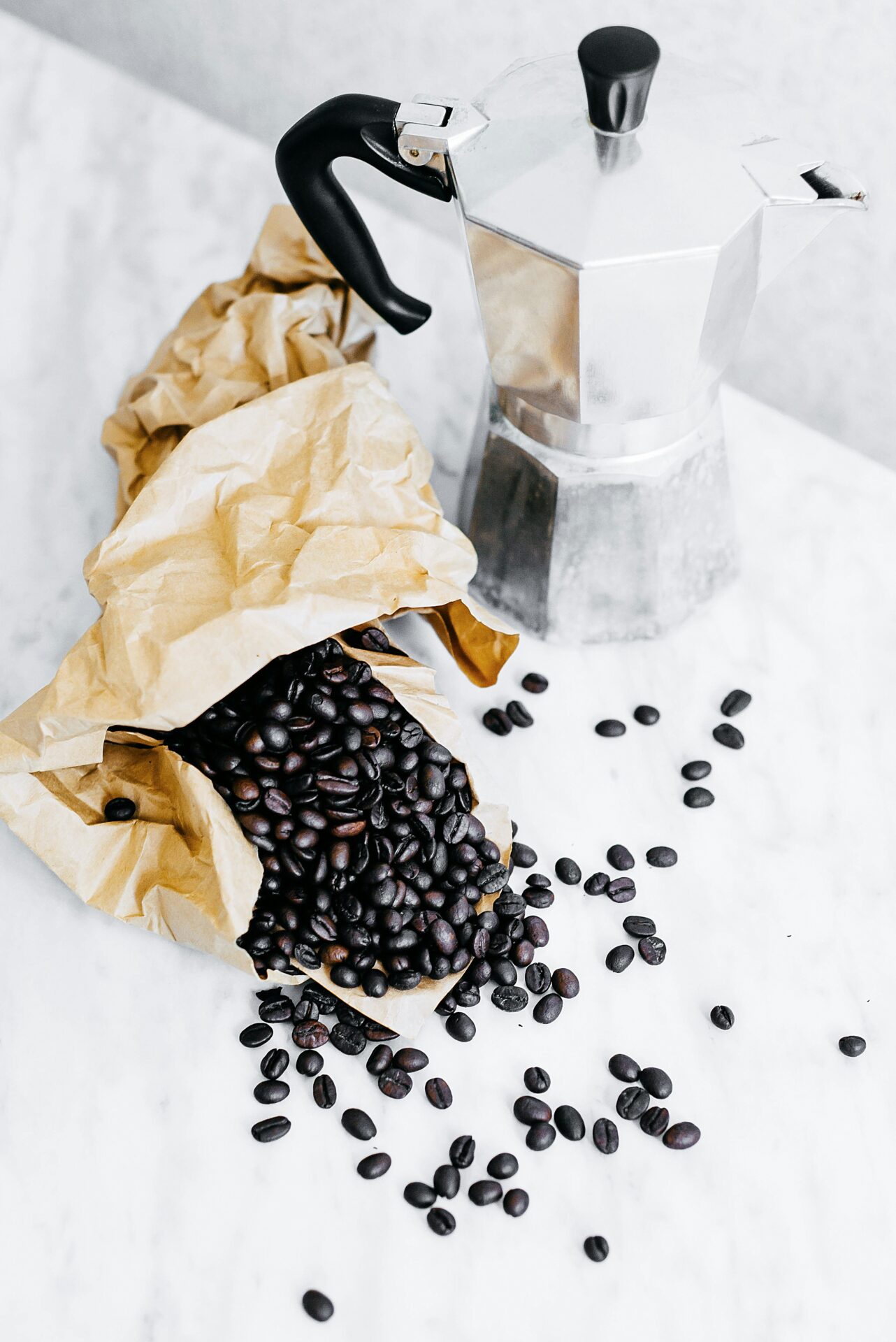 alexandra-gorn-9rmnzkmydSY-unsplash premium coffee
