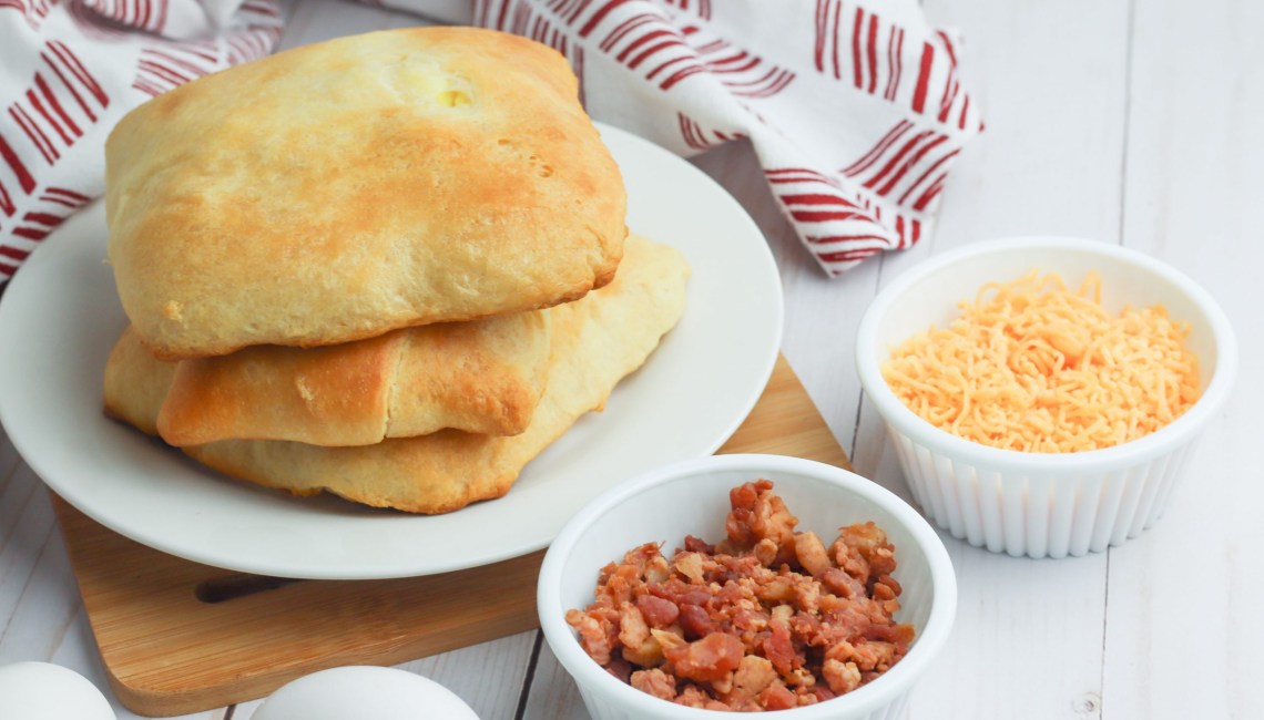Bacon and Egg Breakfast Pockets