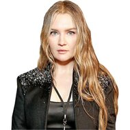 anna sorokin black dress As an Added Bonus, She Paid for Everything: My Bright-Lights Misadventure  with a Magician of Manhattan