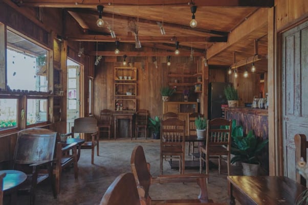 Tiệm Cafe Ngọn Gió Xuân