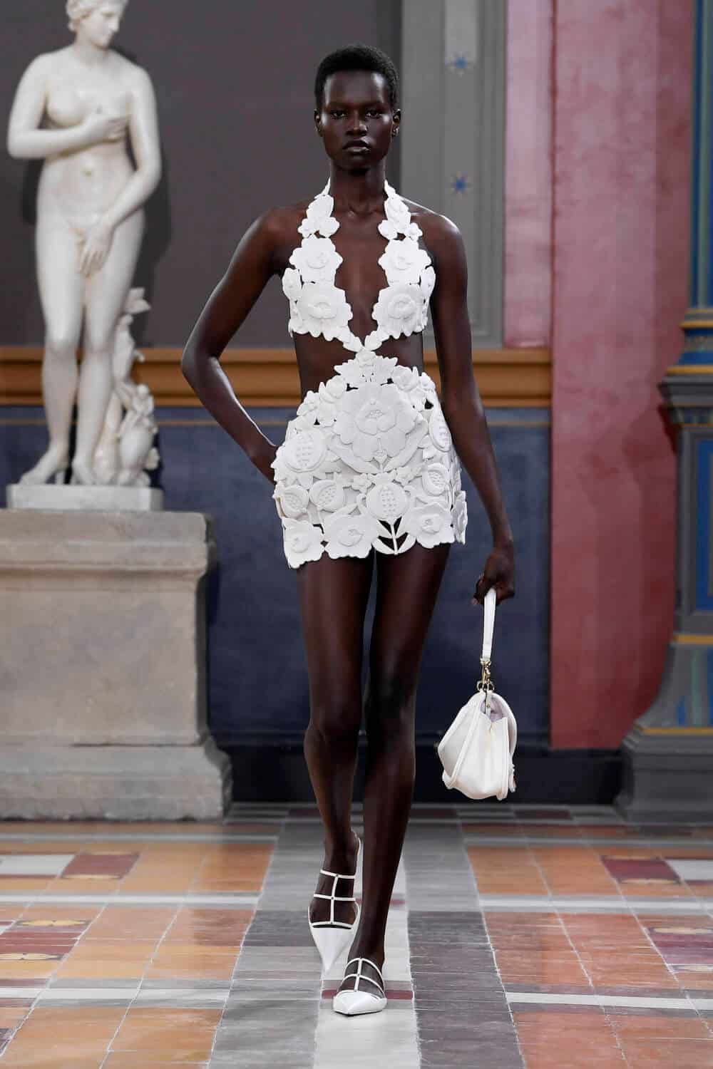 VALENTINO ROMA ヴァレンティノローマ ワンピース 44(L位) 黒  