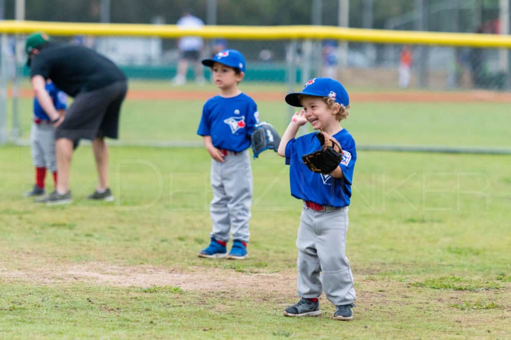 BellaireLL-20180407-TBall-Redsocks-BlueJays-015.DNG Houston Sports Photographer Dee Zunker