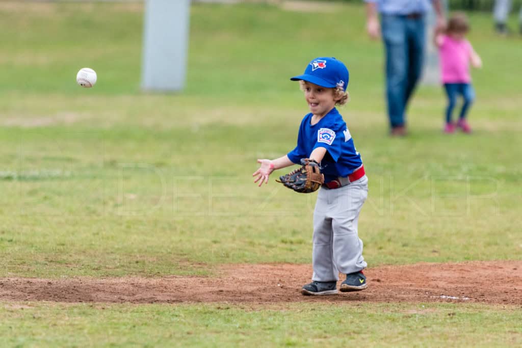 BellaireLL-20180407-TBall-Redsocks-BlueJays-074.DNG Houston Sports Photographer Dee Zunker