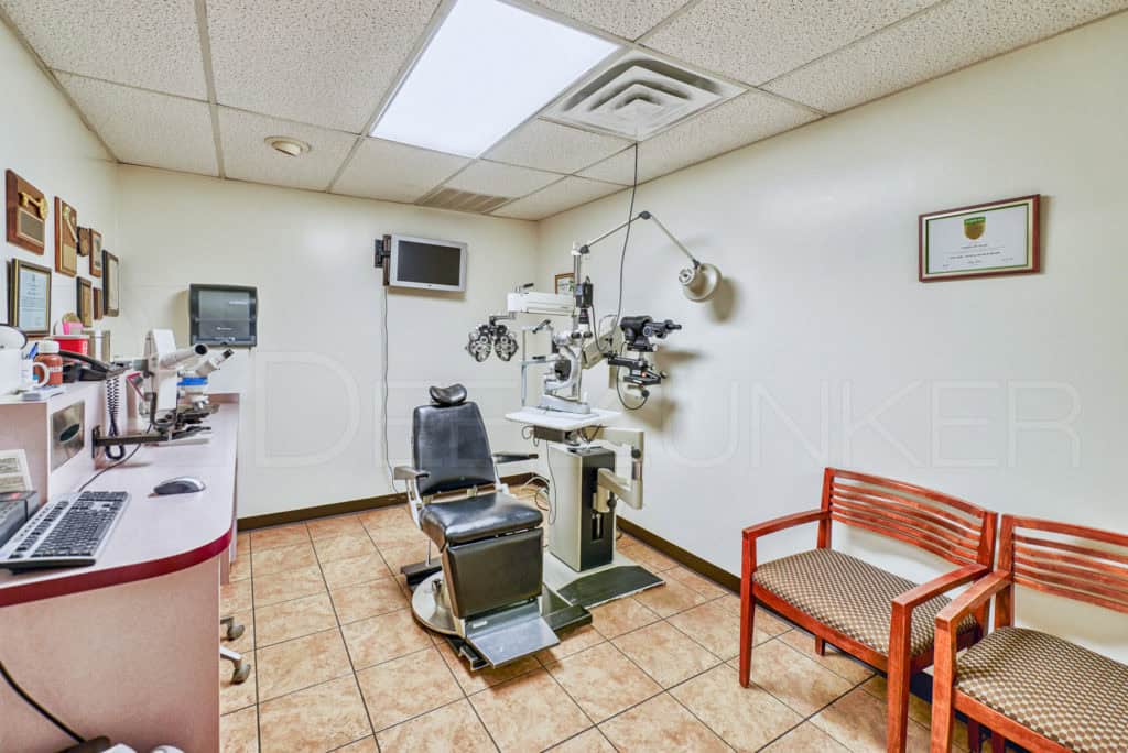 Dr. Panzer Optometrist Panzer_POI_004.tif Houston Commercial Architectural Photographer Dee Zunker