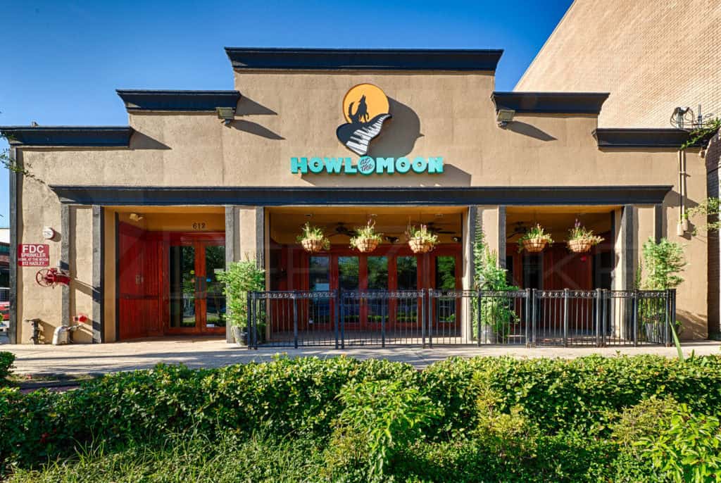 Howl at the Moon POI_HOWL_0001.psd Houston Commercial Architectural Photographer Dee Zunker