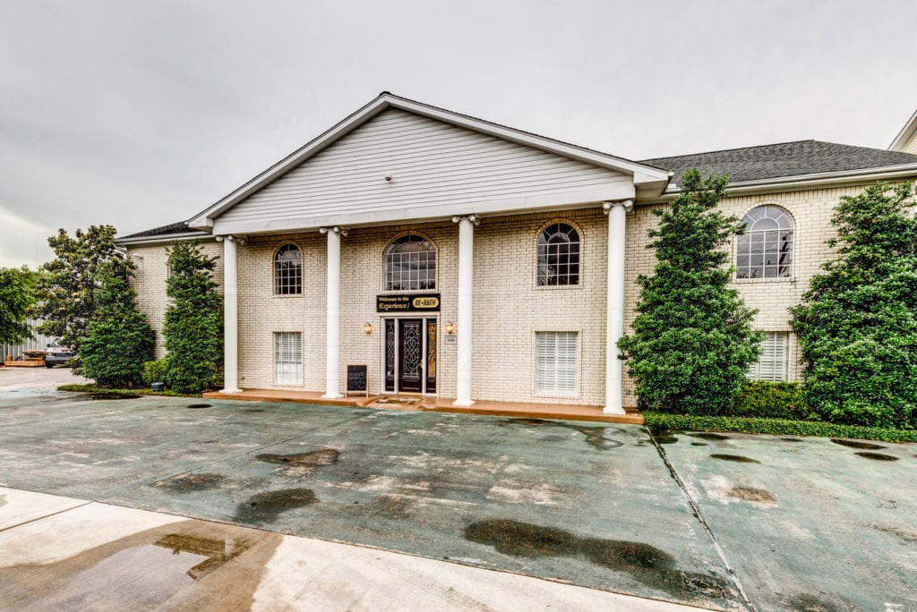 RebathOfHouston_001.tif Houston Commercial Architectural Photographer Dee Zunker