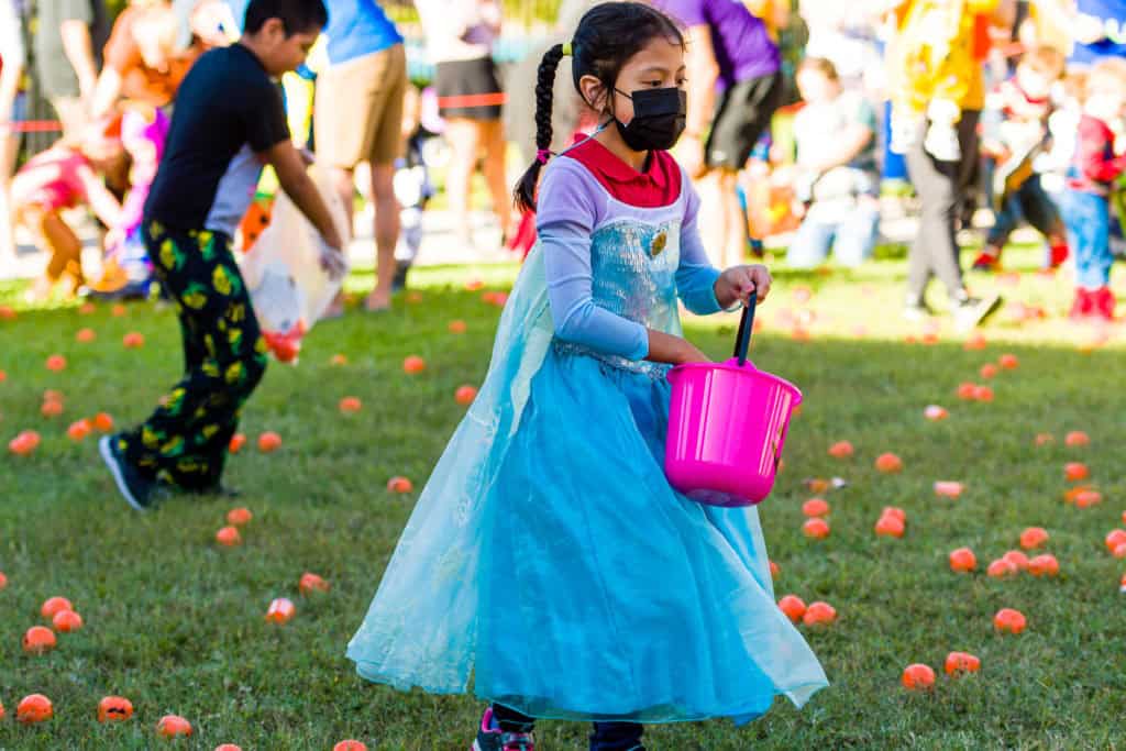 3182-Bellaire-PumpkinHunt-075.NEF Houston Commercial Architectural Photographer Dee Zunker