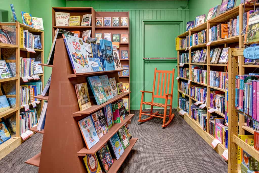 Brazos Bookstore in West University, TX Architecture Photography Brazos-Bookstore-002.tif Houston Commercial Photographer Dee Zunker
