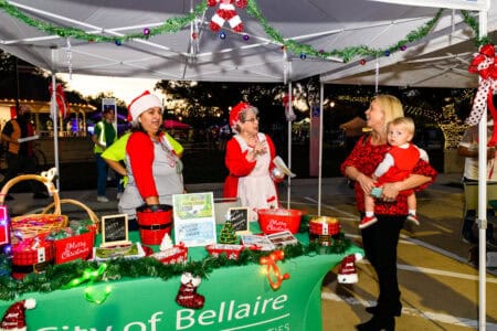 3198-Bellaire-HolidayPark2021