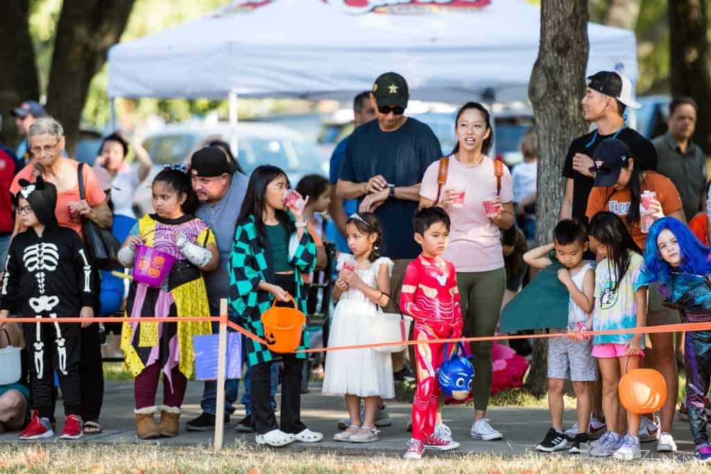 3382-Bellaire-PumpkinHunt2022-030.NEF  Houston Commercial Architectural Photographer Dee Zunker