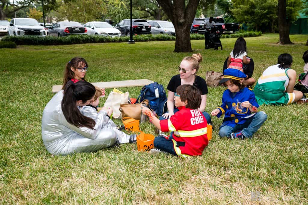 3382-Bellaire-PumpkinHunt2022-107.NEF  Houston Commercial Architectural Photographer Dee Zunker