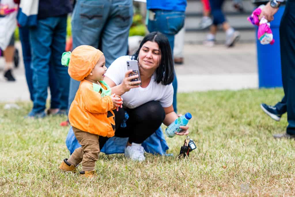 3382-Bellaire-PumpkinHunt2022-124.NEF  Houston Commercial Architectural Photographer Dee Zunker