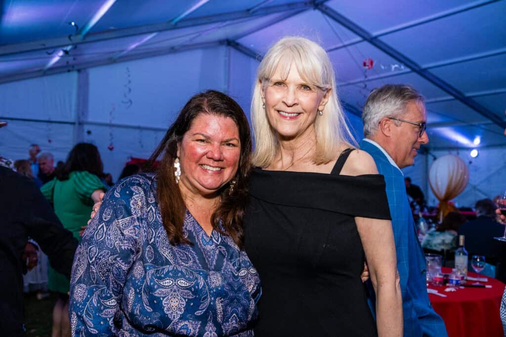 4215-BellaireParks-WineTappas-174.NEF  Houston Commercial Architectural Photographer Dee Zunker