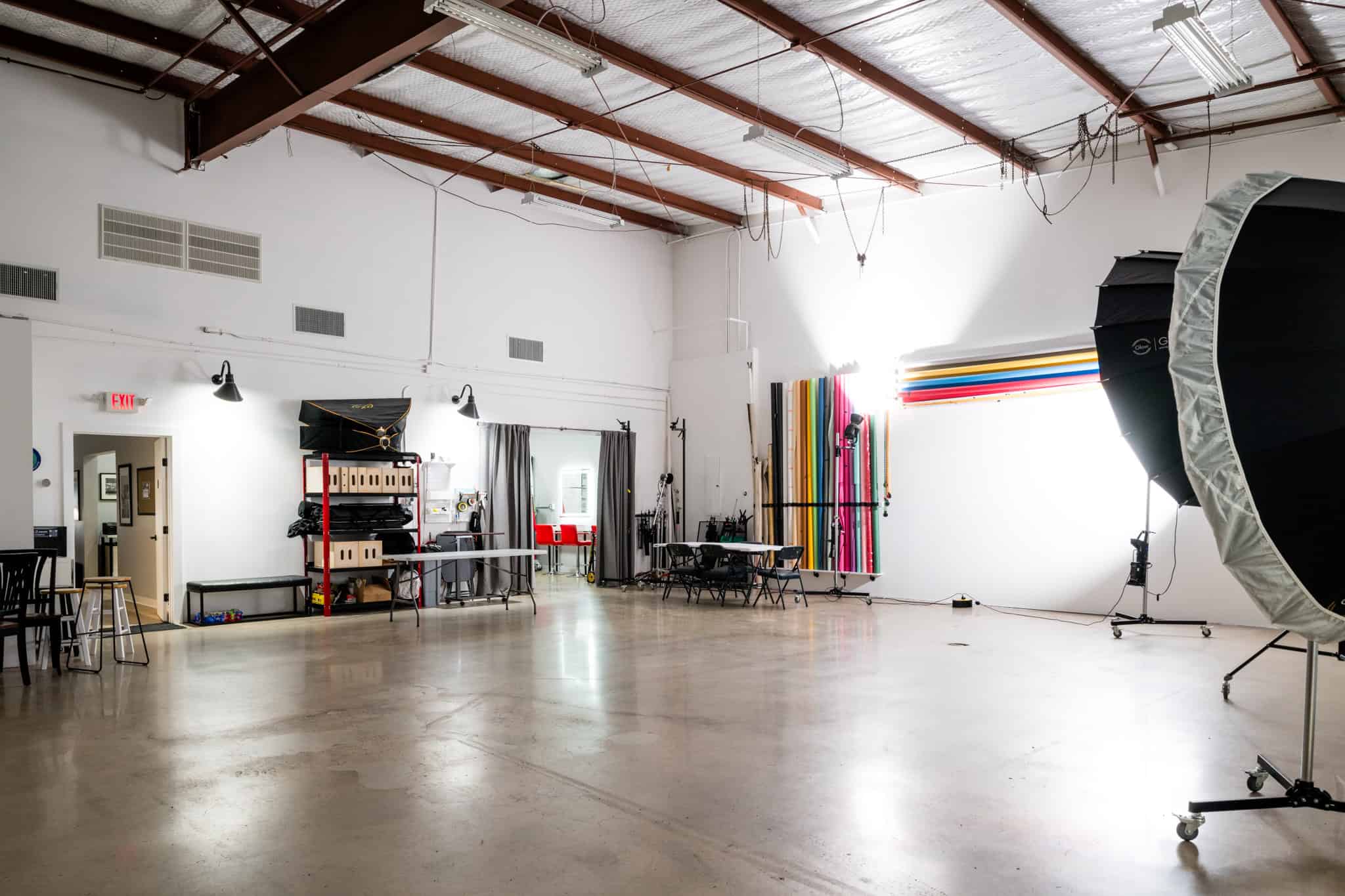 Inside Studio B at Dee Zunker Photography