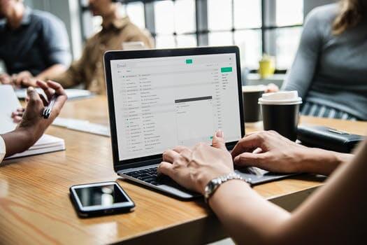 hiring-employees-business