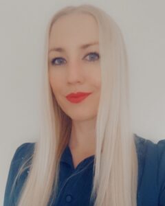 laura-headshot