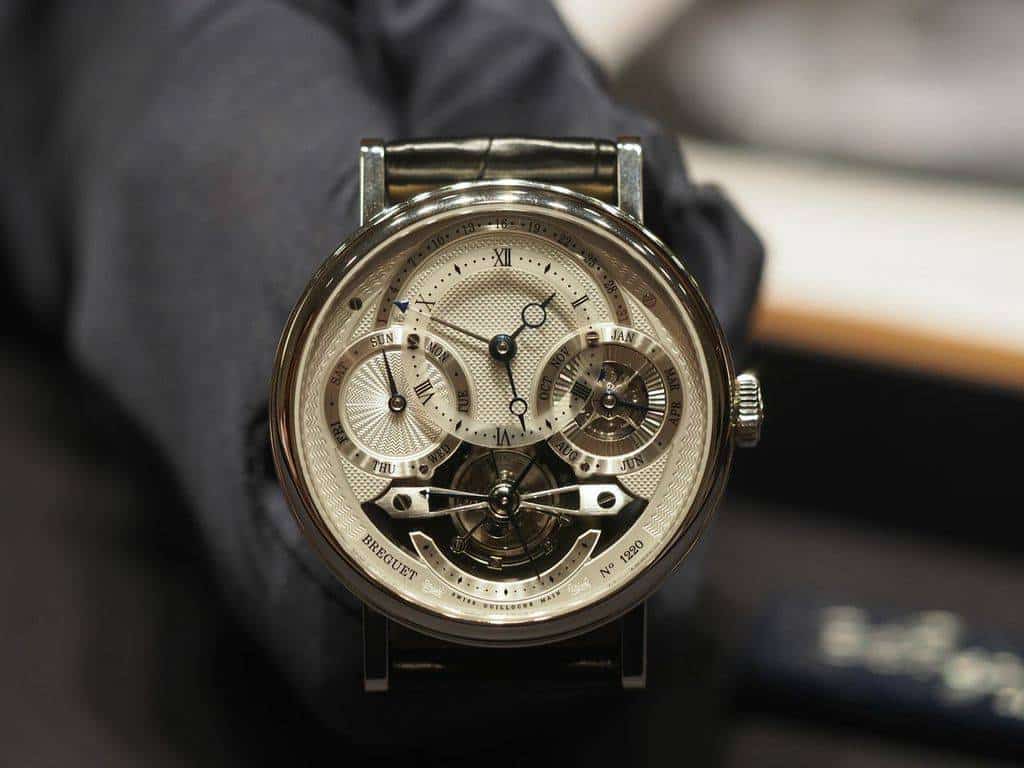 Breguet Classique Tourbillon Quantième Perpétuel 3797 QkSacYyT4Dbxl0-VYiIAm1K4K4tDfyOW9oW7DI_f85g