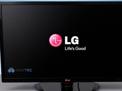 Televisor LG mostrando el logo de LG en una pantalla negra, el caso típico cuando una TV LG no enciende del todo