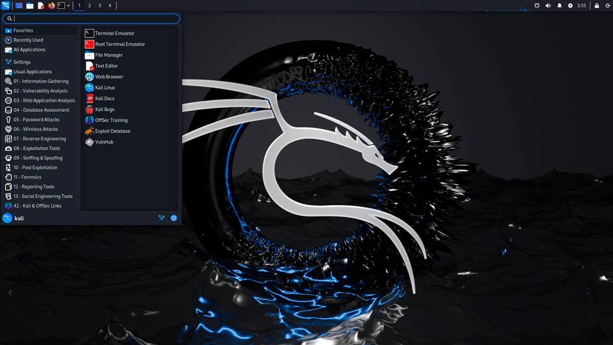 Captura de pantalla del escritorio de Kali Linux, mostrando el menú de aplicaciones categorizadas por tareas de seguridad informática, con el logotipo de Kali en un fondo oscuro.