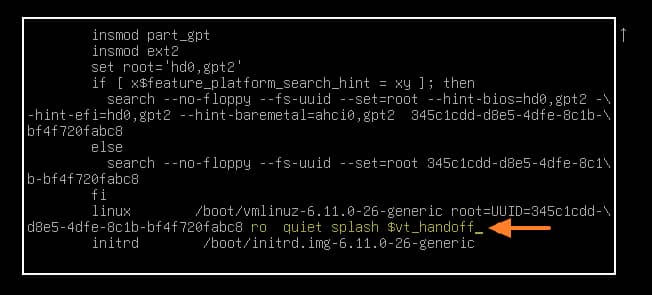 Captura de pantalla de una configuración de GRUB mostrando la línea de arranque de Linux con la opción "ro quiet splash". Una flecha indica la línea a modificar.