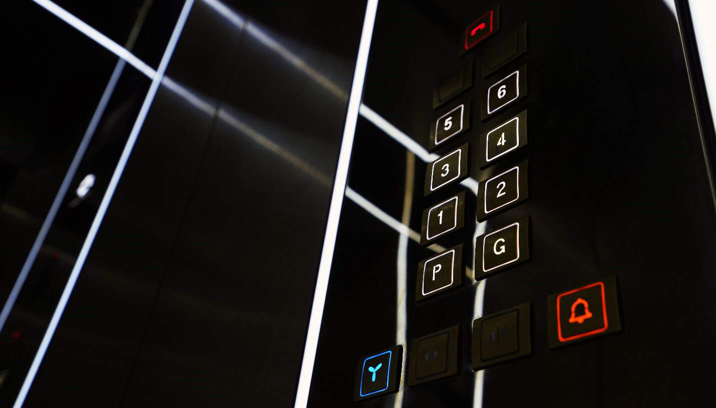 معنای دکمه های آسانسور