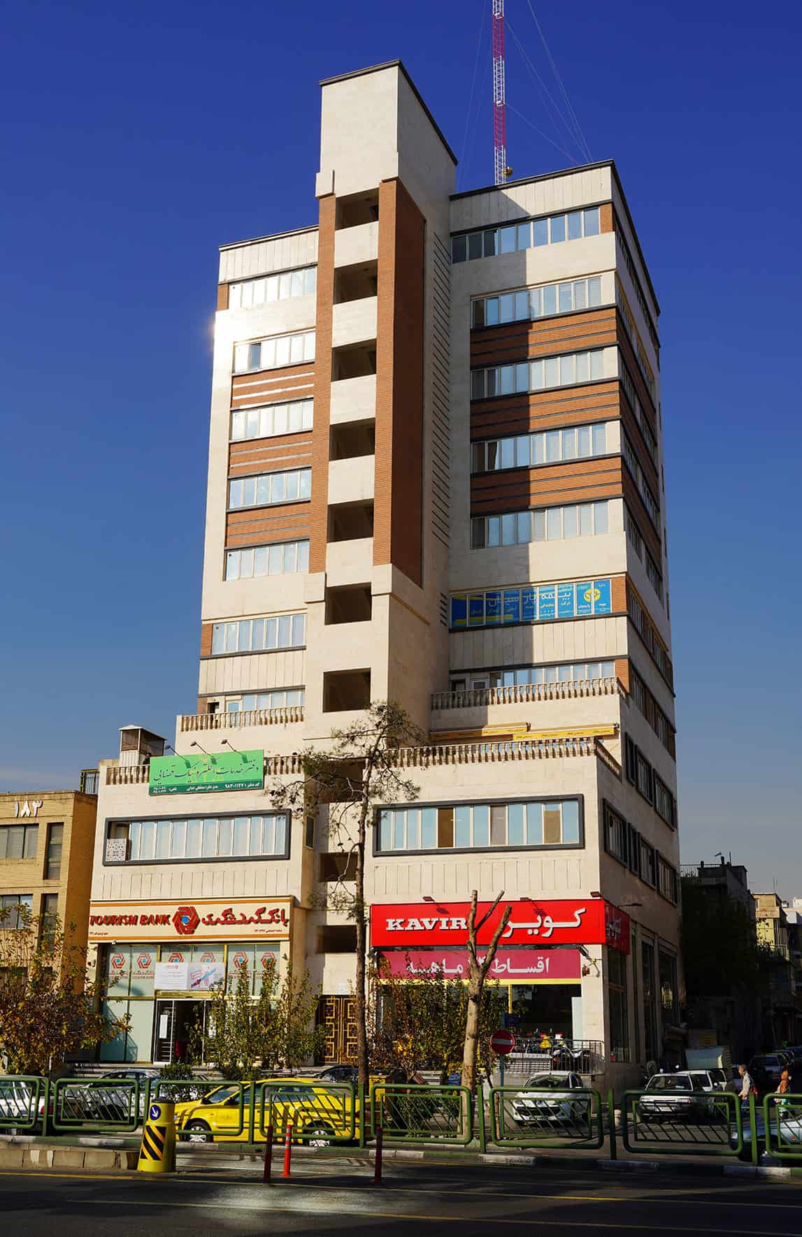 پروژه اداری تجاری توحید