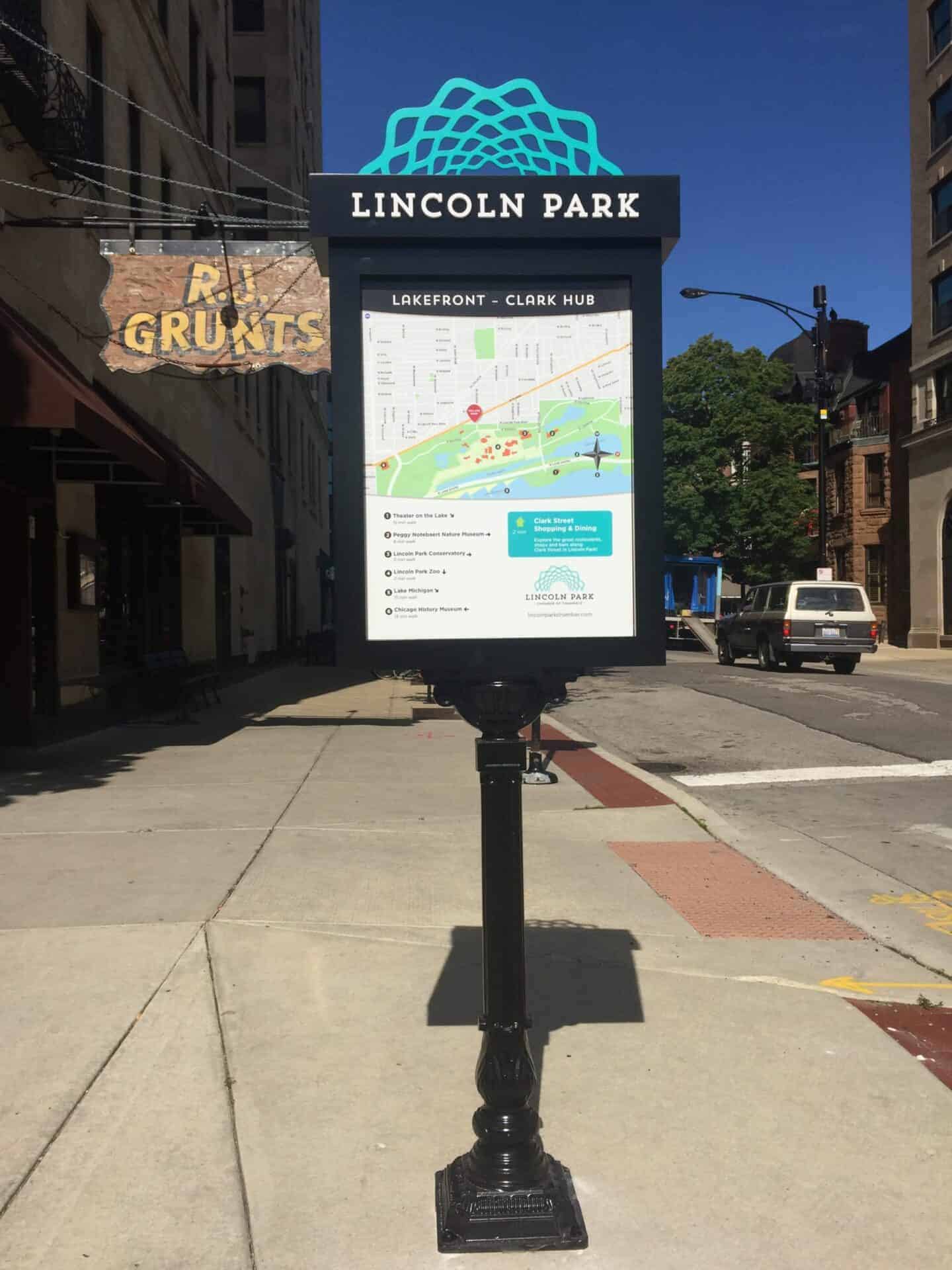 Wayfinding on Clark Street, Chicago.