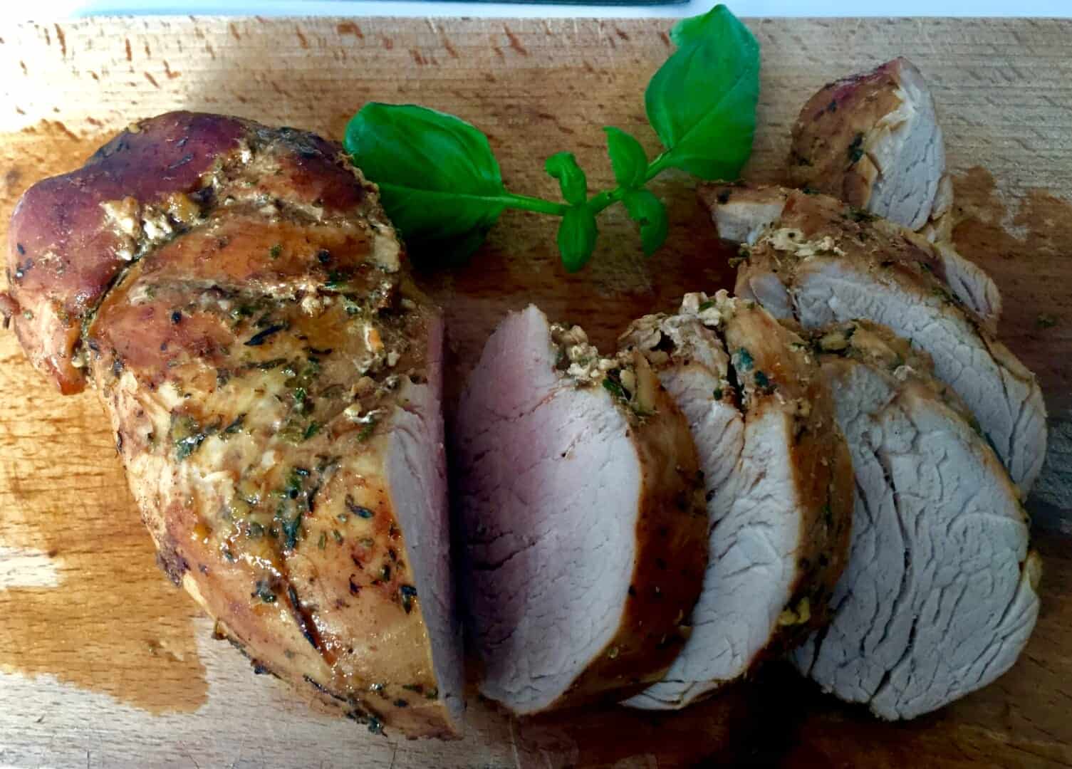 Pokrojona polędwica pieczona w rękawie