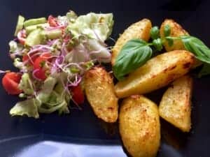 Ziemniaki podane na talerzu