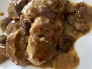 Polędwiczki wieprzowe w sosie grzybowym